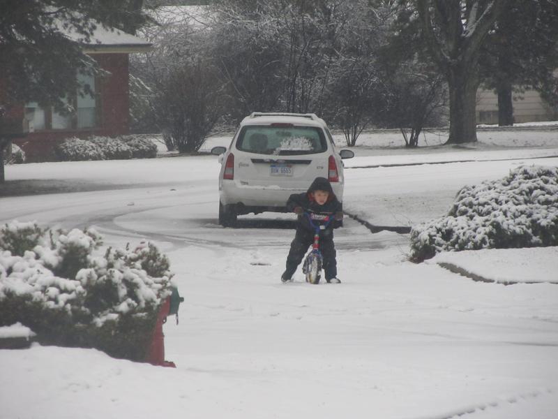 FirstSnow 2010-12-09 004.JPG